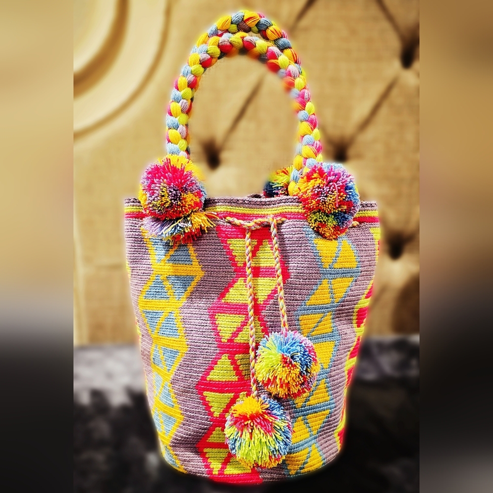 Chic Handmade Colombian Mochila Tote -Pom Pom Bae Model- With Tassel Closure
